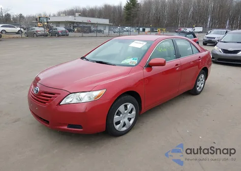 2007 Toyota Camry Le V6 z USA, uszkodzony, nr VIN 4T1BK46K47U005722